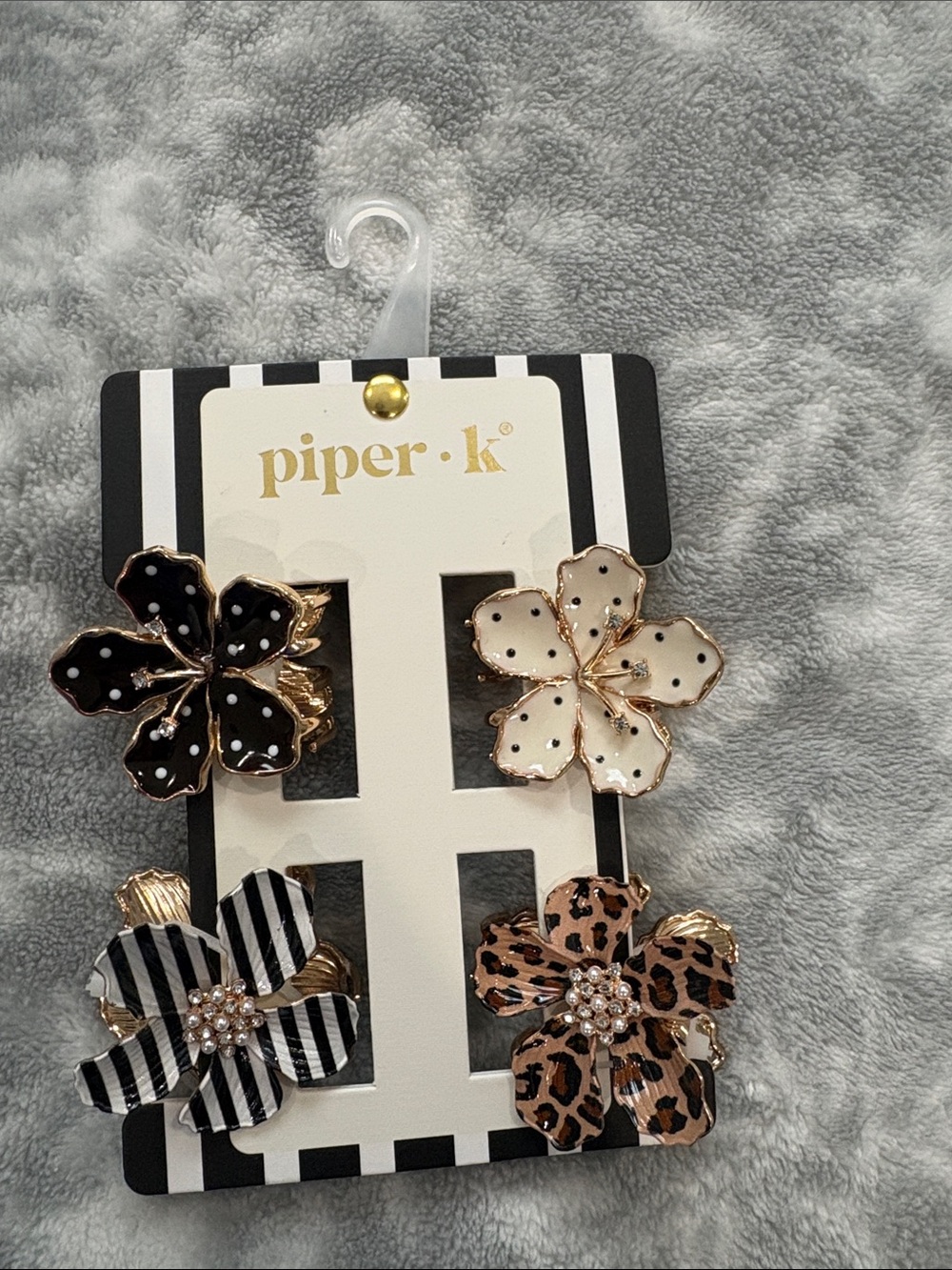 Piper·k Floral Hair Clip Set — Black, White, Leopard, Cream